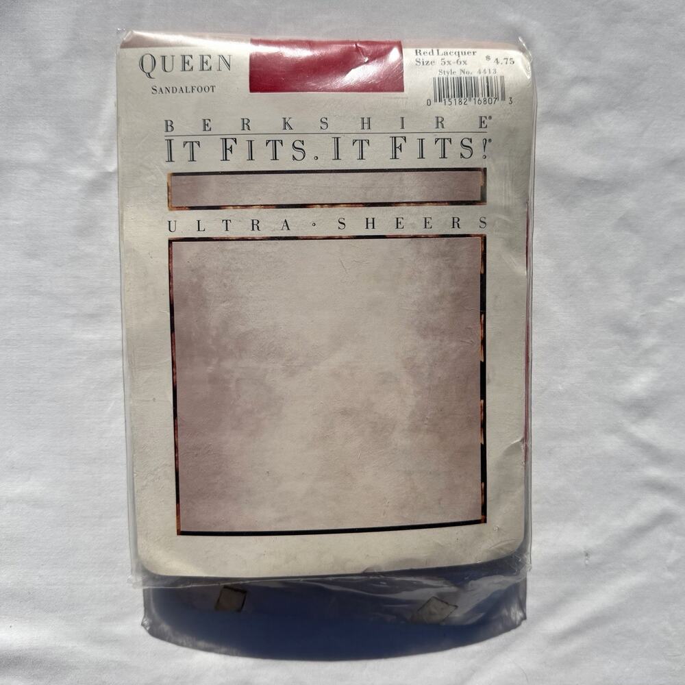 Berkshire Ultra Sheers Sandalfoot Pantyhose Womens Queen 5X 6X Red Lacquer